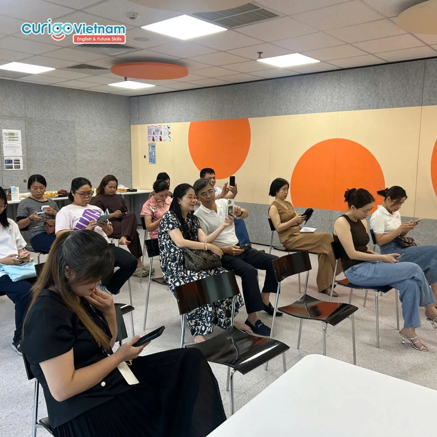 Phụ huynh tham dự hội thảo tại Hội đồng Anh